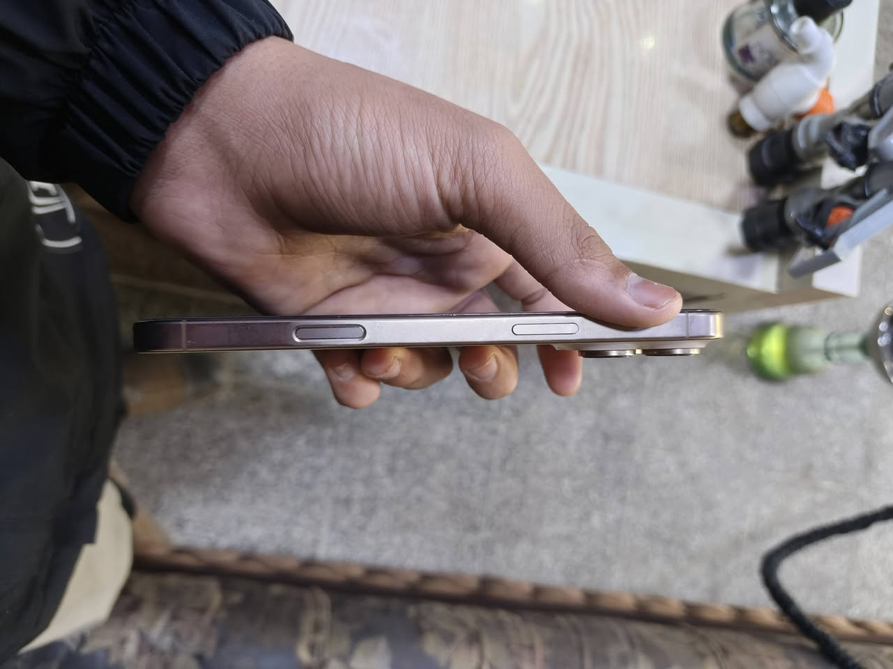 ايفون 16 برو ماكس
الذاكرة 256
باتري 91
تك سيم وا يصرلو 8 سمكرتات اكترونيه
اشتريتو بل كارتون 
شرق اوسط
نضافه 100‎%‎
كارتون موجود و الكيبل الاصلي 
للبيع فقط
السعر خاص او انصل 
***********
