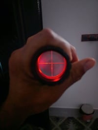 ناظور ليزر • إلكترونيات