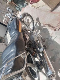 دراجه 4كير للبيع سنويه مكان  كوفه  07866958780