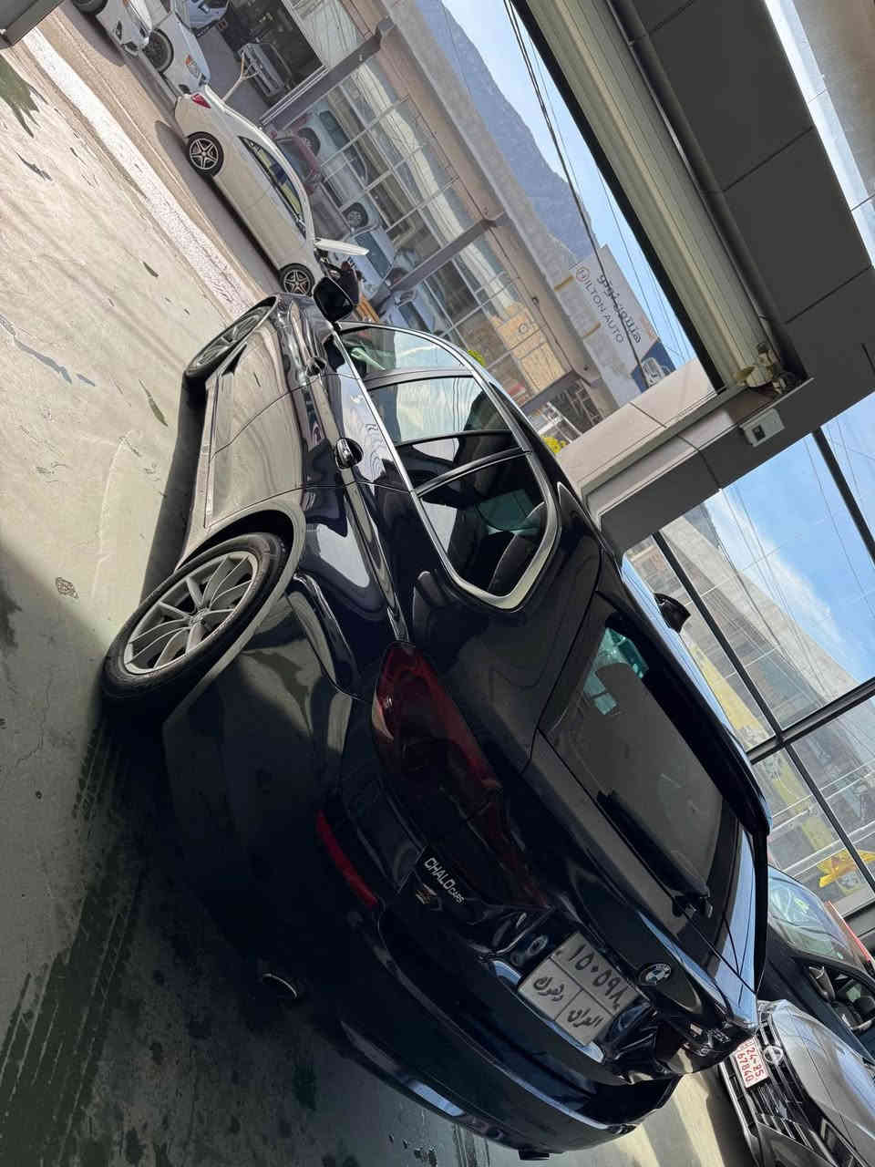 بي ام حجم ٥٢٠ 
سيارة بيها قتعة و نص صبغ بدون دواخل بدون ارباك كير محرك كهربائيات كل بشرط محرك مو مفتوح سيارة فول مواصفات عدا سلايت سيارة كل بشرط بدون مصرف سعر ١٣٨ ورقة مكان دهوك *********** دهوك, العراق
