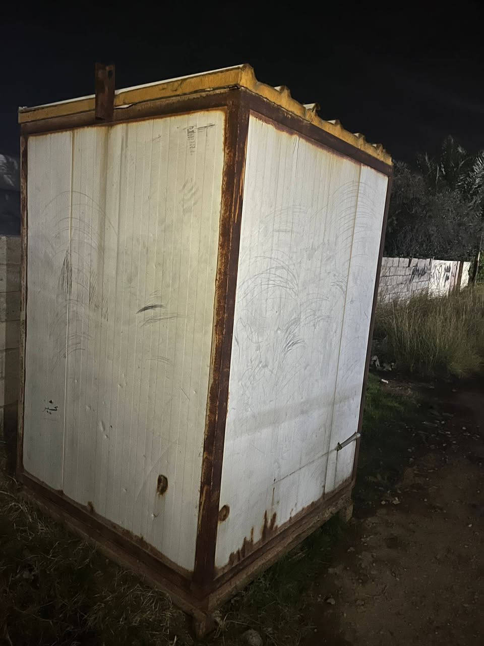 مرحبا...
#عربانة اكل كاملة مع طباخاتها وكامل ملحقاتها
السعر ١٨٠الف وبيها مجال 
العنوان بعقوبة 
#كرفان تواليت+حمام  كامل مكمل 
السعر ١٦٠الف 
رقم الهاتف  ‏‪***********‬‏
