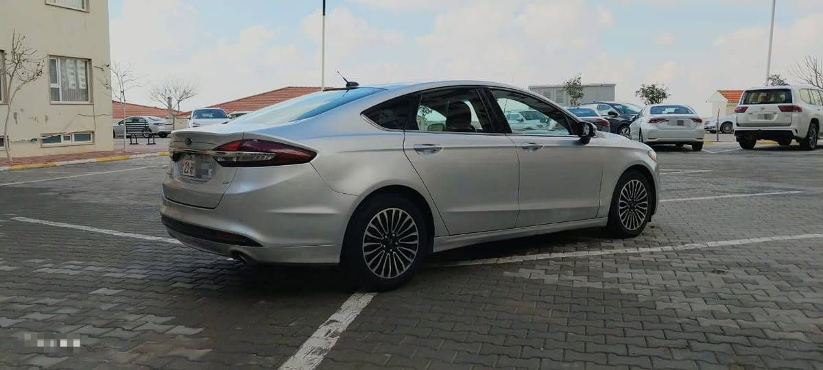 بەناوی خوا
    
فۆڕد فیوژن 2017 SE مەکەینە2.5مەرغوب  
تەبرید مەرکەزی فینگر برێك گێر ڤۆلیۆم کوشن جلد کوشن کارەباسوکان تەقەڵ چوارجام وئەوێنە کارابا
کامێرا حاسەو بەسمە شاشەگەورەو گێچ ئەلیکترۆنی 
سەیارەکە 5پارچەو نیو بۆیاغە بێ ناوگرتن 
تاقمێك ویلی تیتانۆمی لەژێرە تایەوپاتری تازەیە کامل سێرڤس کراوە پێشی کامل داگیراوەسەنەوی تا 2028 تازەیە
ناوگێچ ئەلکترۆنی  
132000کم ڕۆیشتووە
 مەکینەنەکراوەتە(شار..سلێمانی) 
 بۆ داواکردنی مەسج بنێرن السليمانية, العراق


**إذا كنت صاحب هذا الإعلان وتريد حذفه لأي سبب، رجاءا أرسل رسالة إلى الدعم الفني**