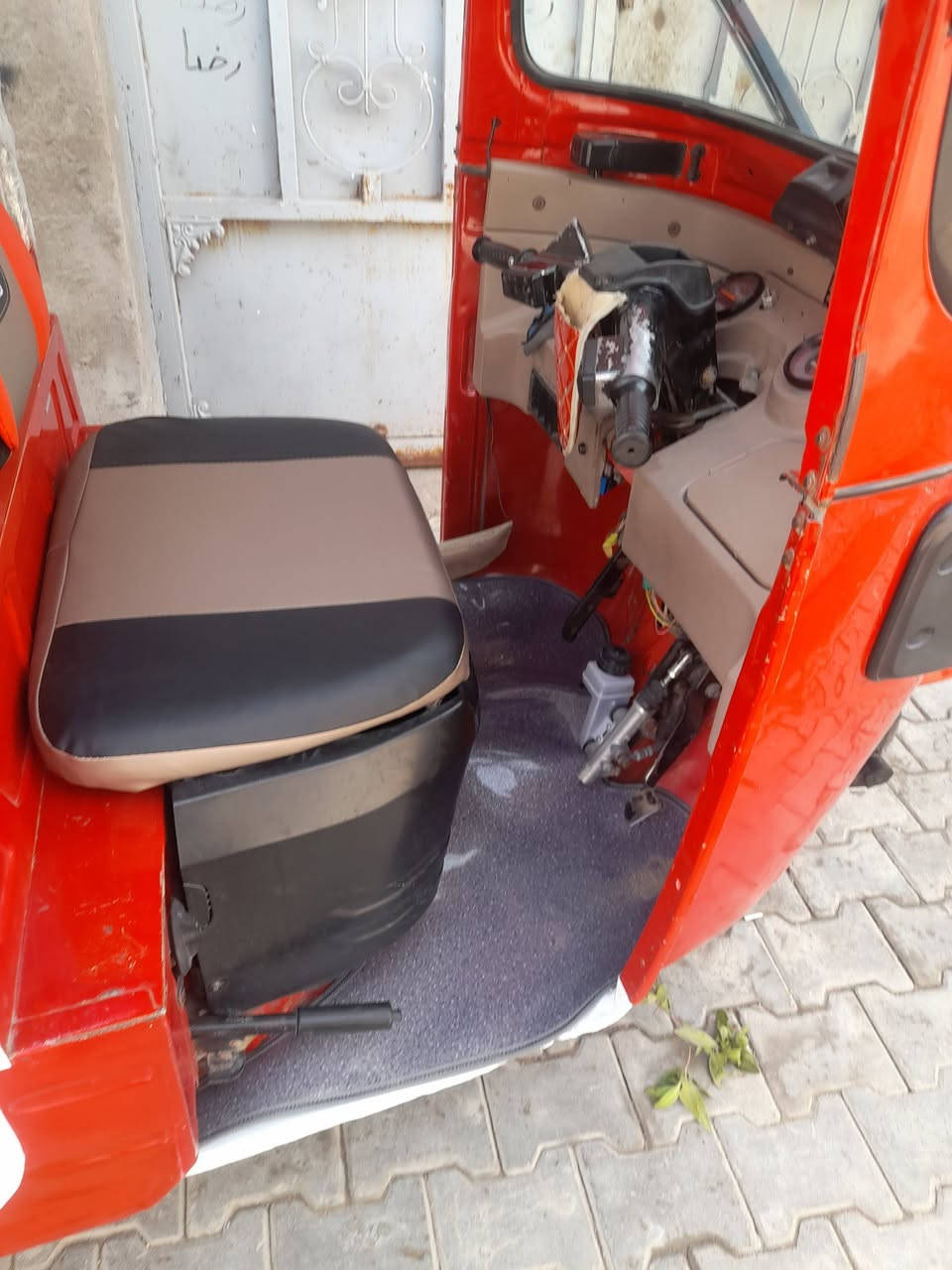 تكتك للبيع موديل ١٩ سنويه ورقم سعرها ٥ملايين و ٧٠٠ ميسان المجر الكبير ***********
