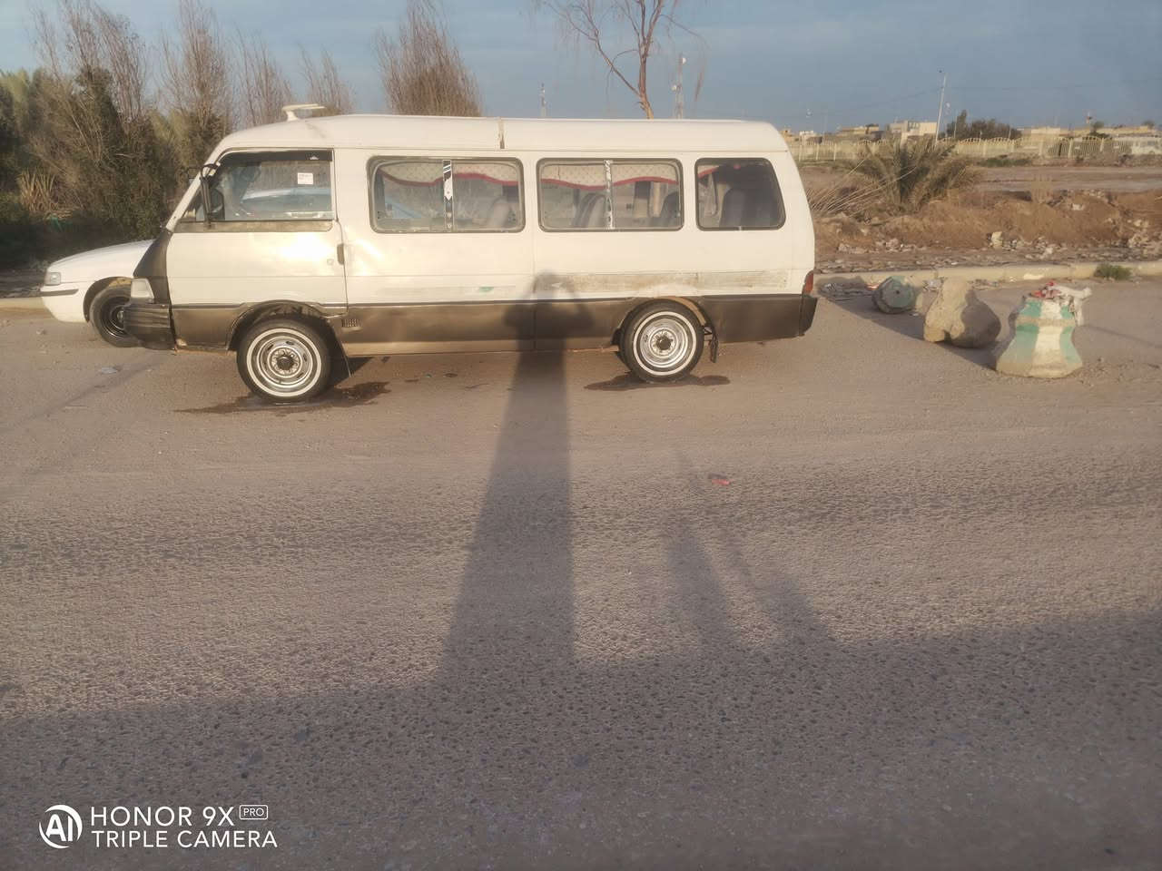 سلام عليكم عدي كيه اسيه لبيع موديل ٩٣ سنويه ٢٦ صاقطه مكينه كير تخم تاير سياره جاهزه مكان دوانيه ***********
