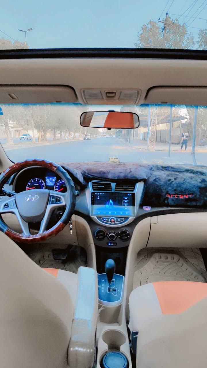 السلام عليكم اخويه عندي اكسنت
للبيع ولمراوس اب ألنتره
 موديل 2015 محرك 1600 خليجي
تحكم + فتحه سقف + اشاير بالمري
تدفئه تبريد فول 👉
كفاله عامه بس بيها طخه بسيطه بالجاملغ الامامي
السياره نظيفه كلش
السعر 116 وبيها مجال
مكان السياره نجف
***********
