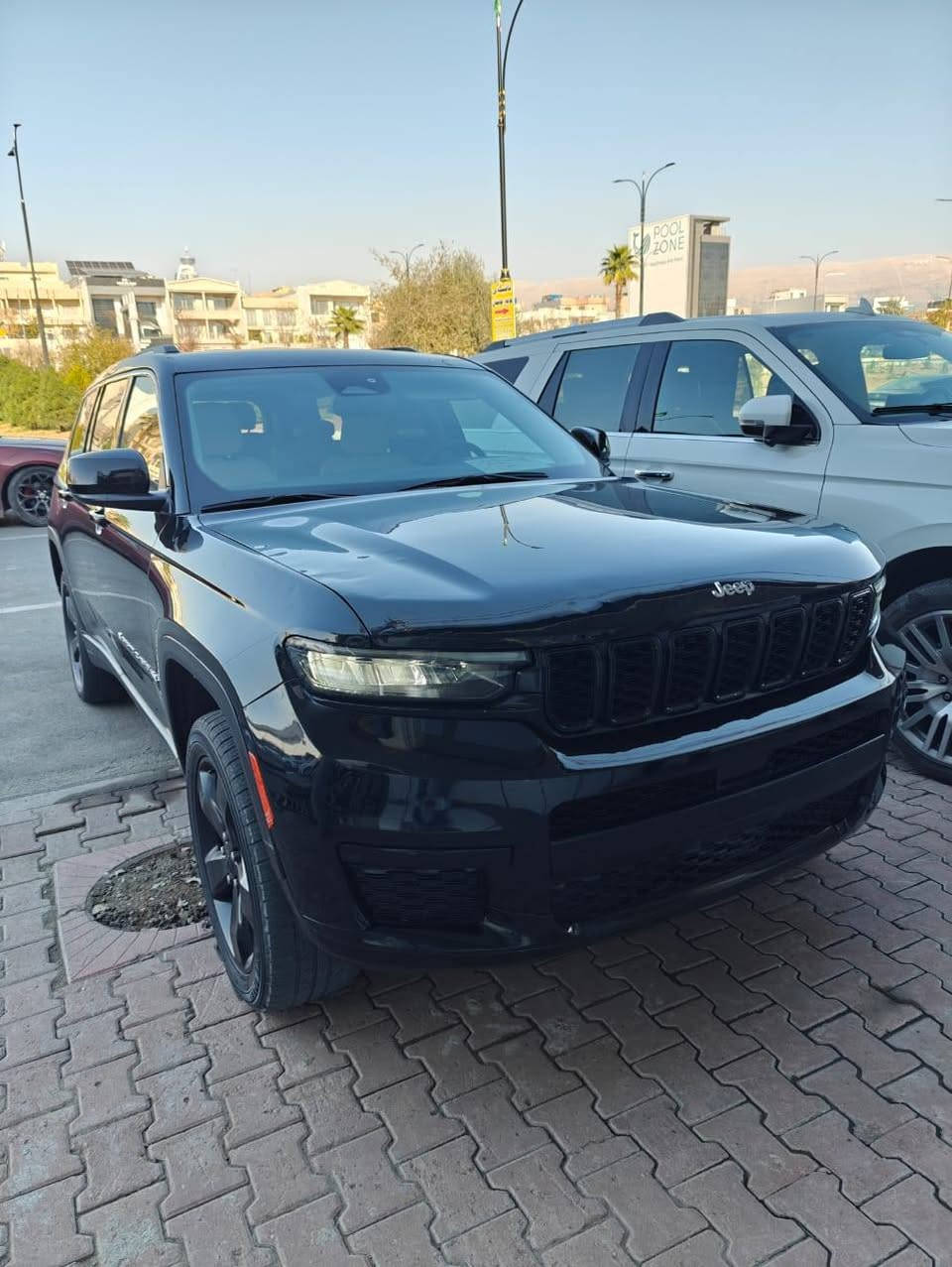 السلام عليكم جيب گراند شيروكي موديل 2023 سياره ثلاث شبر من البونيت صبغ و ارباك دشبول و ستيرن سستم... ورقم الهاتف... *********** كركوك, العراق
