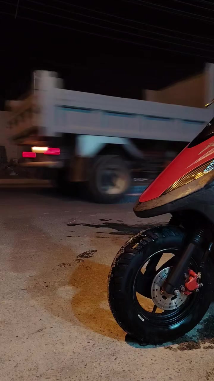 سلام عليكم دراجه ماكس عدله للبيع دراجه ختم واحد ما مفتوحه ناعمه جيب مصلح وفحص دراجه شلعه ومعدل دبلات امامي خلفي تايرات هندر سلف اشاير سكنات لاايت كلشي شغال بيه بيع مستعجل السعر 800 وبيه مجال قليل  للاستفسار مراسلت الصفحه


**إذا كنت صاحب هذا الإعلان وتريد حذفه لأي سبب، رجاءا أرسل رسالة إلى الدعم الفني**