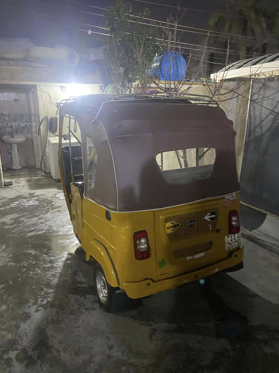 سلام عليكم تكتك 21تكتك بس دوس وشويه بارد بلغد رقم بغداد نكليزي تكتك مكينه خير من الله كهربائيات كلهه شغاله تخم تاير جديد دومشه جديده سيبايه مكاني بغداد الجديده شارع المسبح ***********اتصل وتدلل
