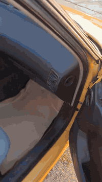 سلام عليكم شباب
بيجوا بارص ٢٠١٥ 
السياره جاهزه مكينه و كير وكهربائياتها جاهزه 
سنويه تنتهي ٢٠٢٨
بس السياره بيها ضربه بل صندوك ومعمره تعمير حلو 
السعر ٣٦ 
عنوان بغداد 
***********
