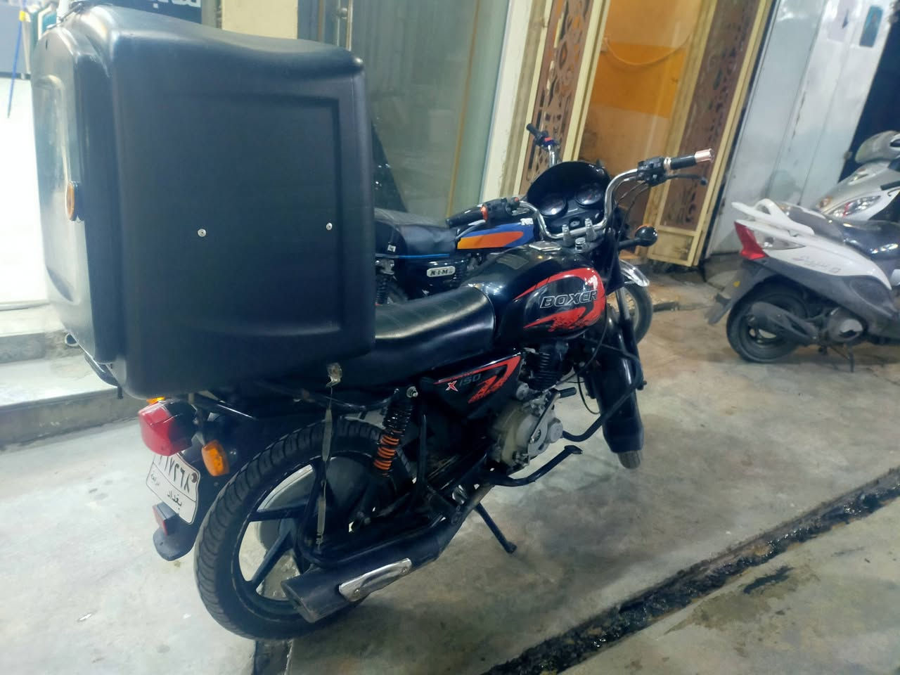 سلام عليكم دراج بوكسر رقم بغداد مفتوح بستم وبوش
سعر مليون ونص وبيها مجال مكان قلعه سكر هاذ رقمي. ***********
