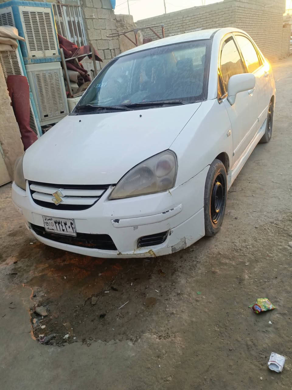 البيع  سيارة سازوكي موديل 2005 رقم بغداد نضيف بس خريطه بل كير السعر35 المكان سامراء ***********
