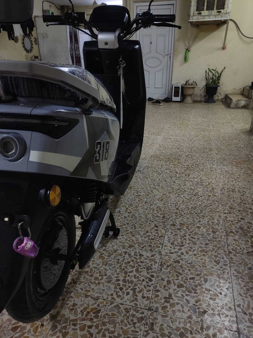 للبيع مطور شحن 318 ABR حديث   زيرو حت الوصل مالتو من اشتريتو موجود مطور بطاريات شرط ملف شرط 3 نمر سرعه 99 دبل أشاير لايت هورن شغال كلو شغال شرط ماشي تقريبن 2500 كيلو بك رجوع R السعر 600 وأبيه مجال حك جيه  مكاني موصل حي عدن  بيع فقط ماراوس


**إذا كنت صاحب هذا الإعلان وتريد حذفه لأي سبب، رجاءا أرسل رسالة إلى الدعم الفني**