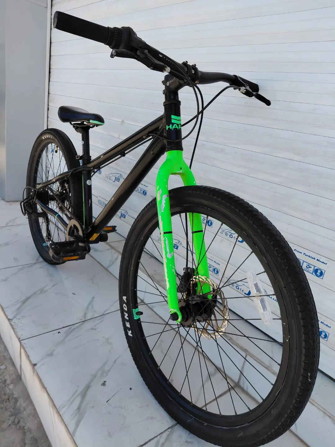 HARO حجم 24 فول المنيوم دراجة مميزة واحترافية 7 سرعات من SHIMANO السعر 215 الف شامل التوصيل    ✈يوجد توصيل لجميع المحافضات ✈ كركوك مدخل سايدين حي الاسرى والمفقودين  معرض ابو شيفان ( *********** )
