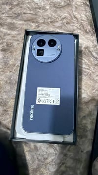 ريلمي realme gt 8 pro  نسخة عالمية ذاكرة 512 رام 16 استخدام 3 اسابيع ف...