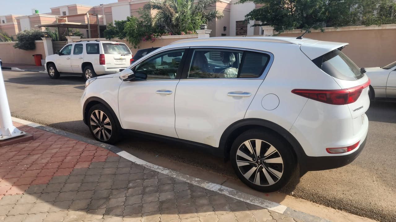سبورتج خليجي ٢٠١٨
رقم بصرة 
ماشية ١٠٤ 
بدون صبغ 
بيها بارد بسيط بالجاملق الامامي الايمن وشبر بالبنيد نفس الصفحه 
السعر ١٦٥


**إذا كنت صاحب هذا الإعلان وتريد حذفه لأي سبب، رجاءا أرسل رسالة إلى الدعم الفني**