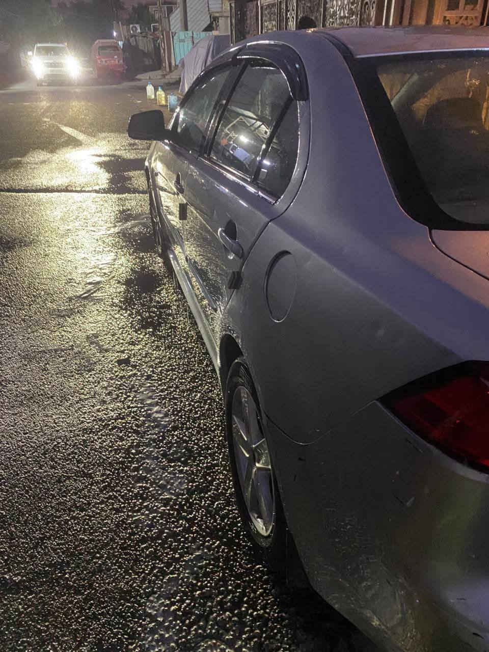 سلام عليكم عندي سيارة قرش 2009 سيارة خليجية سيارة لاظربة ولاصبغ بس محولبةسيارة كير ومكينة مكفولات فول مواصفات فتحة وتحكم ستيرن كير عادي أوتوماتيك***********
