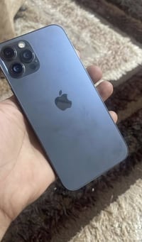 ايفون ١٢ برو ماكس • ٢٥٦ • شاشة وبطارية جديدة