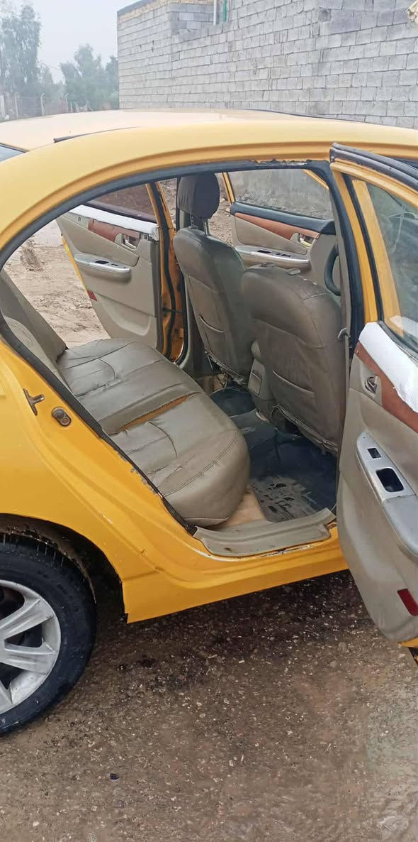 سلام عليكم ليفان مديل 11مكفولة رقم نگليزي مكينة وكير حدادية جديد تخم تاير كهرباية  مصفرة هية وغرامات لسعر 35وبية مجال مكان دوانية 

رقم الهاتف ***********
