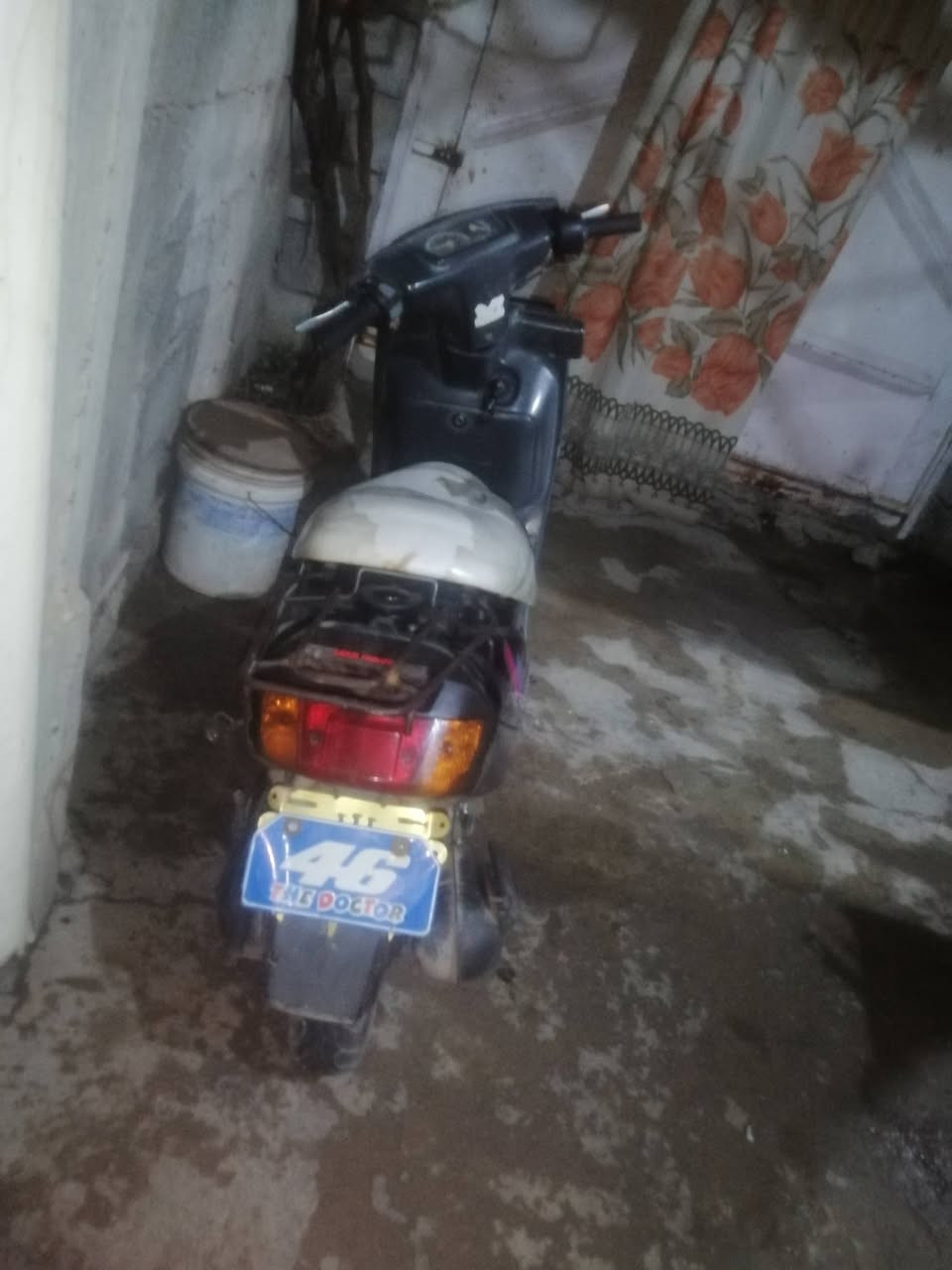 ماطور بزون للبيع الشاصي ملحوم ومعمر مره وحده ادفع سعر


**إذا كنت صاحب هذا الإعلان وتريد حذفه لأي سبب، رجاءا أرسل رسالة إلى الدعم الفني**