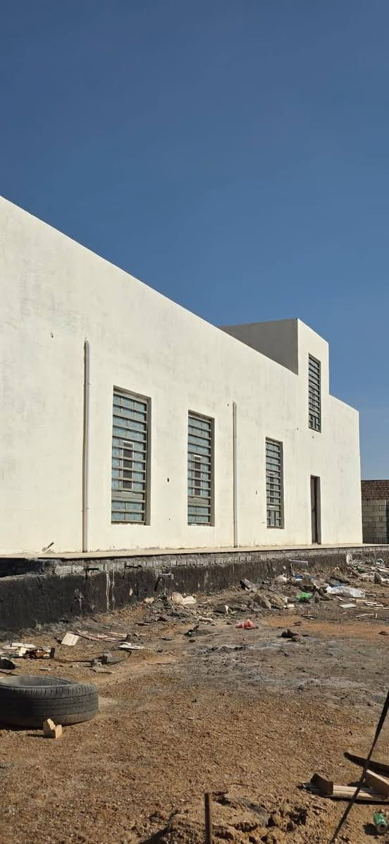 يوجد بيت للبيع في منطقة زنكورة يتكون من غرفتين وصاله ومطبخ حار وبارد وصاله وديوان وصحيات داخليه وخارجية مساحة البناء 250 المساحه الكلية 750 للإستفسار خاص


**إذا كنت صاحب هذا الإعلان وتريد حذفه لأي سبب، رجاءا أرسل رسالة إلى الدعم الفني**