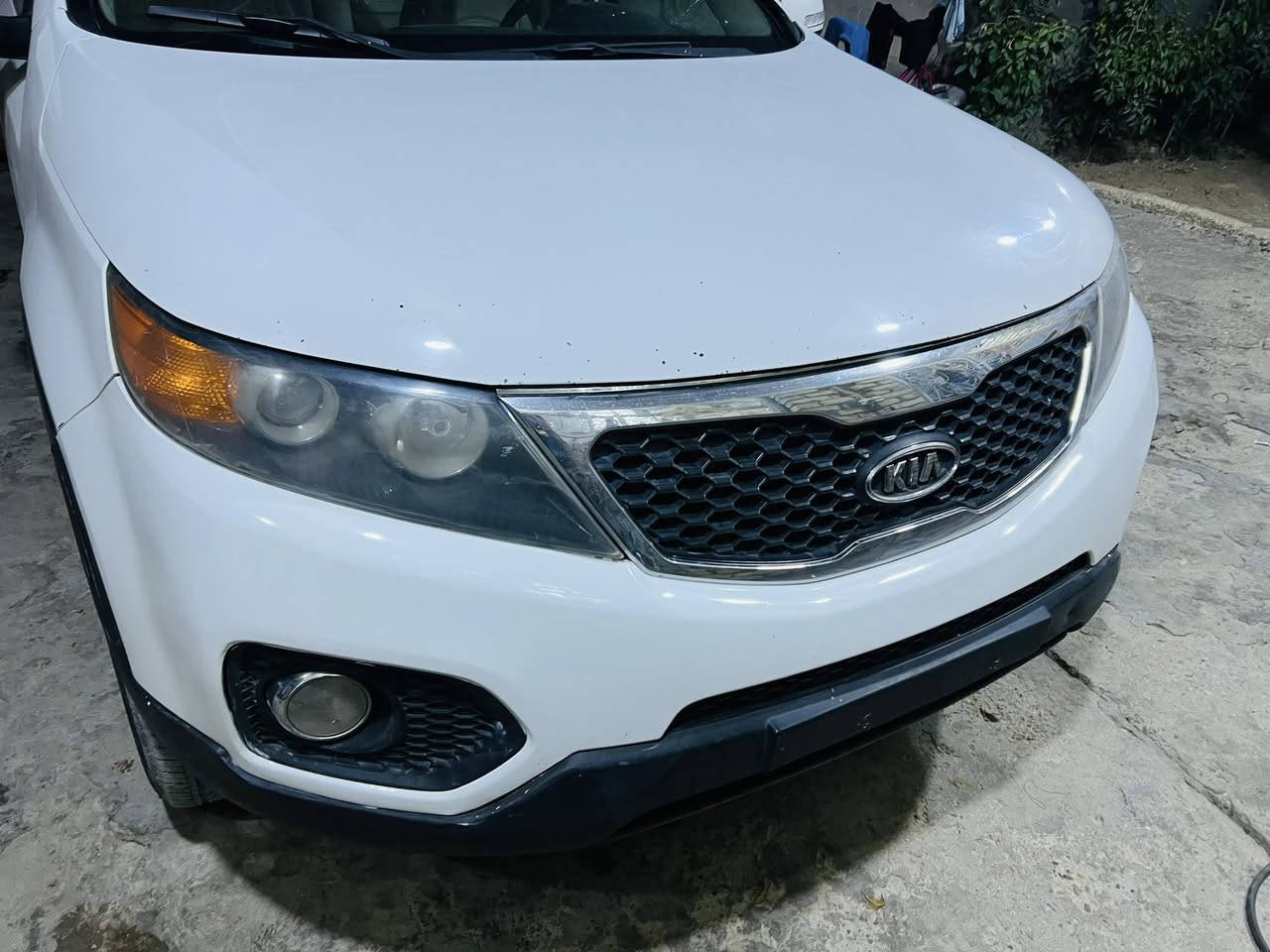 السلام عليكم سورنتو موديل 2012 فول عده الفتحه رقم بغداد 
حادثه خلفي مصبوغه عام مكينه 4 سلندر سعره ب100 وبيه مجال مكاني بابل رقم ***********
