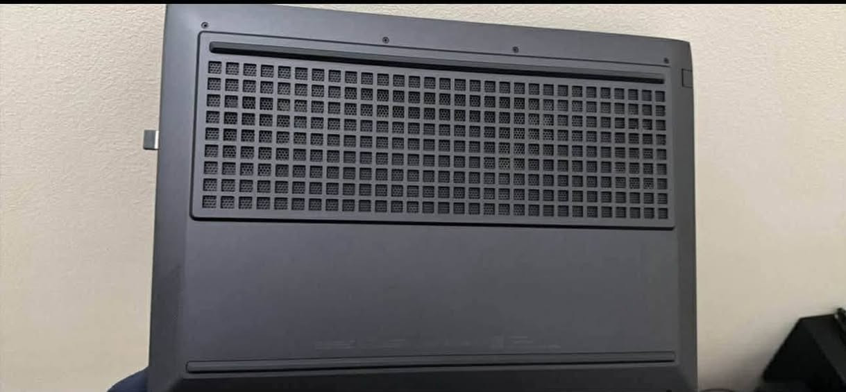 سلام عليكم لابتوب للبيع سعر 1650 وبيه مجال مستخدم 6 اشهر
Hp Victus 16
Cpu: Ryzen 7 - 8845HS
 GPU: RTX 4070 8GB 120w-140w
Ram: 32 DDR5
Hard: 1 Tera SSD NVME
Display: 16” FHD 144hz

واتساب ***********
