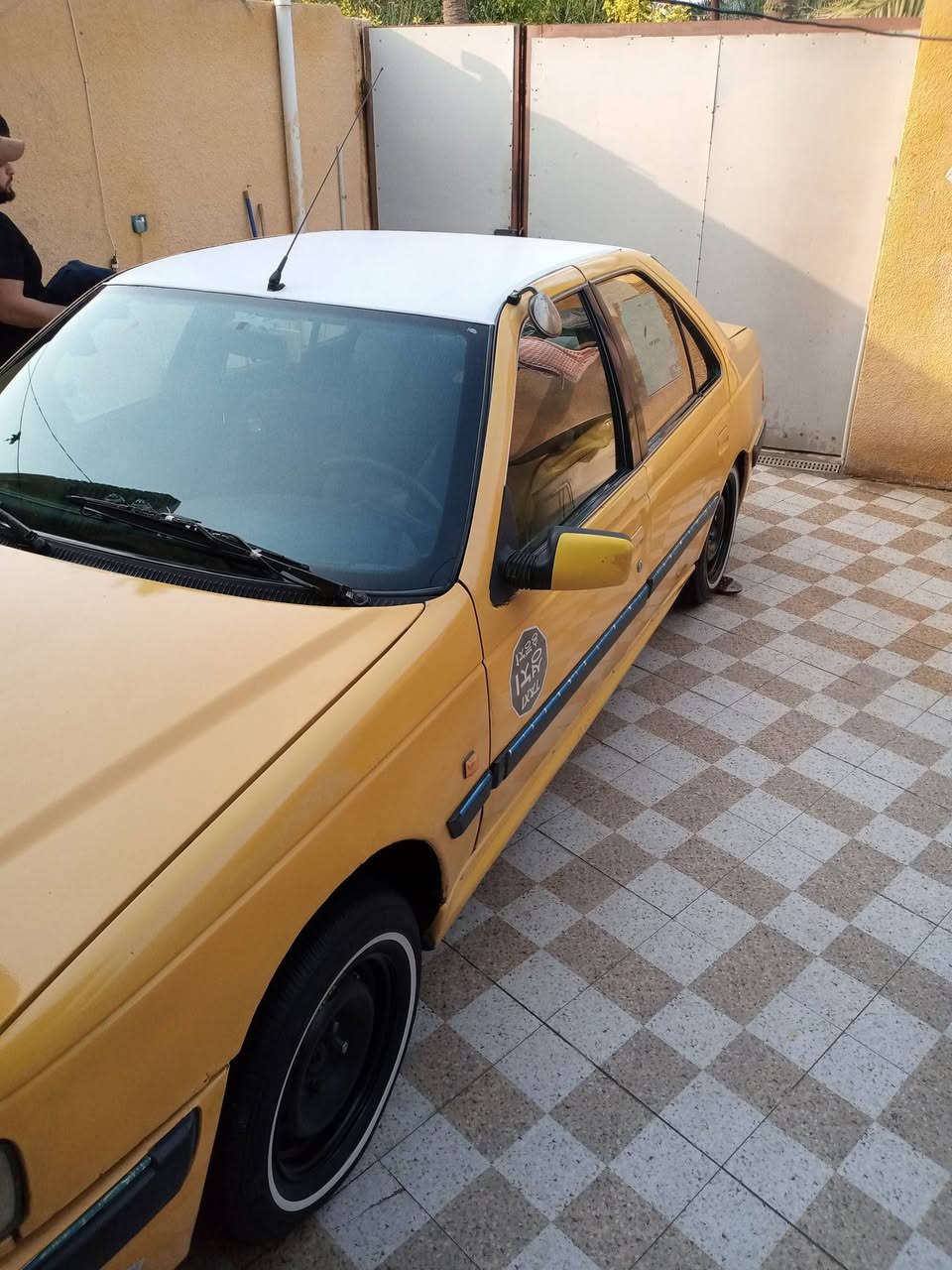 السلام عليكم من رخصه مدير الگروب بيجو باص للبيع موديل 13رقم بابل تحويل ثاني يوم سعر  35وبيه مجال للشراي رقم الهاتف ***********
