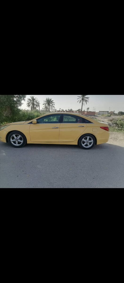 السلام عليك سياره للبيع سوناتا موديل 2011وارد امريكي  سياره بسمي رقم واسط انكليزي مشروع وطني مصفره هيئه وقرامات سياره بدون ضربه مكاني ناصريه مركز سعرها 80بيه مجال قليل ***********///***********
