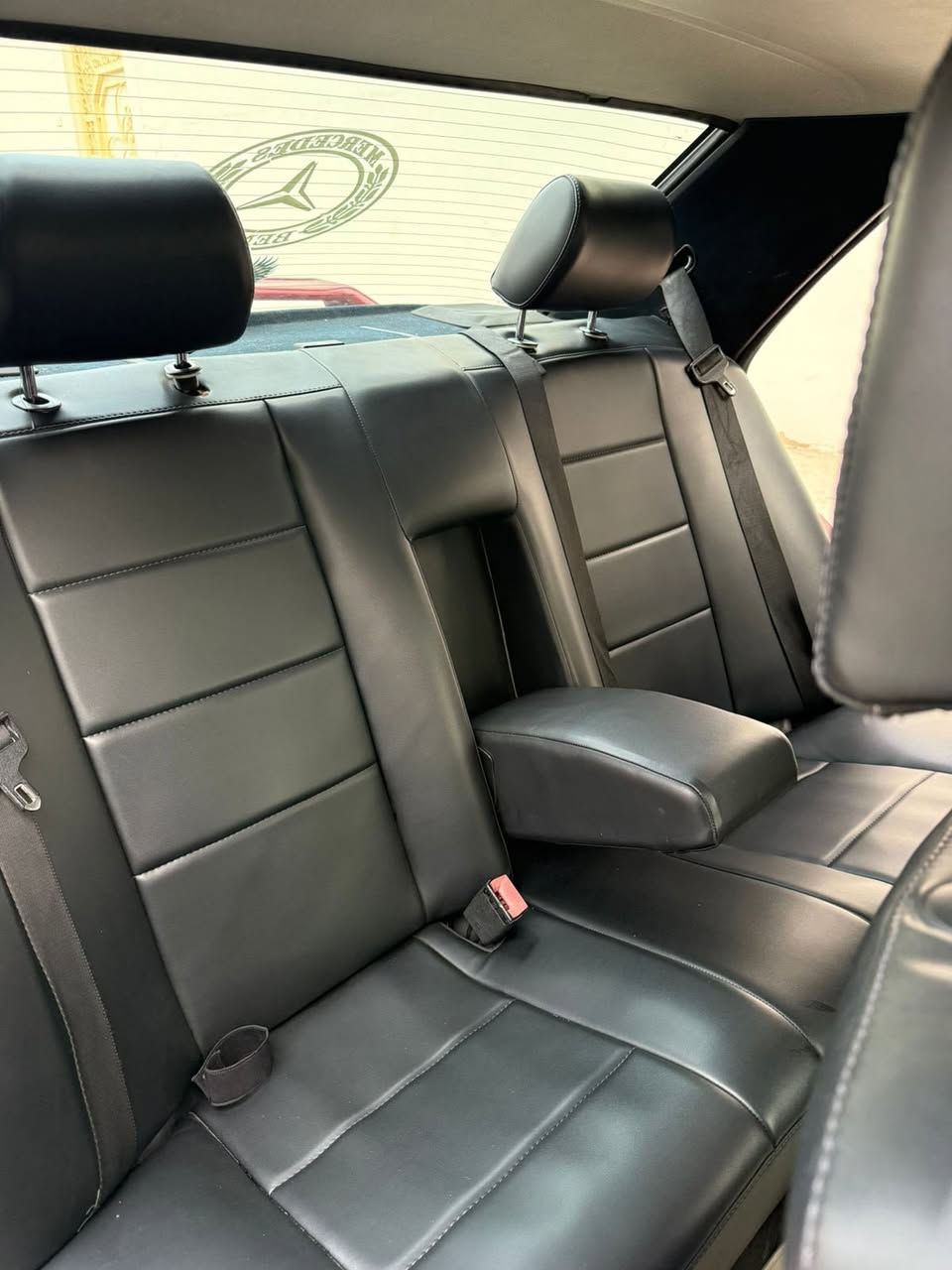 آلُـۜسـۨۚ(مكتب_أبان)ــِۖلُأمٌ ؏ـليۜـ(لبيع_وشراء_ألسيارات)ـكـۜم
🚘مارسيدس 190طيارين
🖐⬅️موديل 1989
🖐⬅️رقم نينوى مسطره 
🖐⬅️بيها كابون بانزين ⛽️
🖐⬅️محرك وكير شرط 
🖐⬅️بدون ضرر مصبوغ عام جمالي 
🖐⬅️شرط التحويل 🤝
🖐⬅️السعر 55💸بيها مجال 
🚦تعال وتدلل 
العنوان.#مكتب_أبان_لبيع_وشراء_السيارات  موصل (#موصل_الجديدة قرب  #شارع_السايلو  ) 
🛑⏰ #اوقات_العمل من الساعه التاسعه صباحاً الى الساعه العاشره مساءً 
🛑ملاحظه 1️⃣يرجى الاتصال من الساعه التاسعه صباحاً الى الساعه العاشره مساءً 
🛑ملاحظه 2️⃣ التواصل عبر الرقم فقط يرجى عدم مراسلة الصفحه على الماسنجر او الاتصال على ماسنجر و عدم الاتصال او المراسله على الواتساب 
🛑ملاحظه 3️⃣بل تلفون ماكو سعر قفل تعال ودفع السعر اليعجبك 
للاتصال 
***********📱📞***********📱📞
***********
#مكتب_أبان
