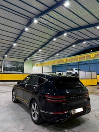 GV80 - 2023 للبيع  او مراوس G80 فقط . ضرر السيارة وارد  طعج بلباب الخل...