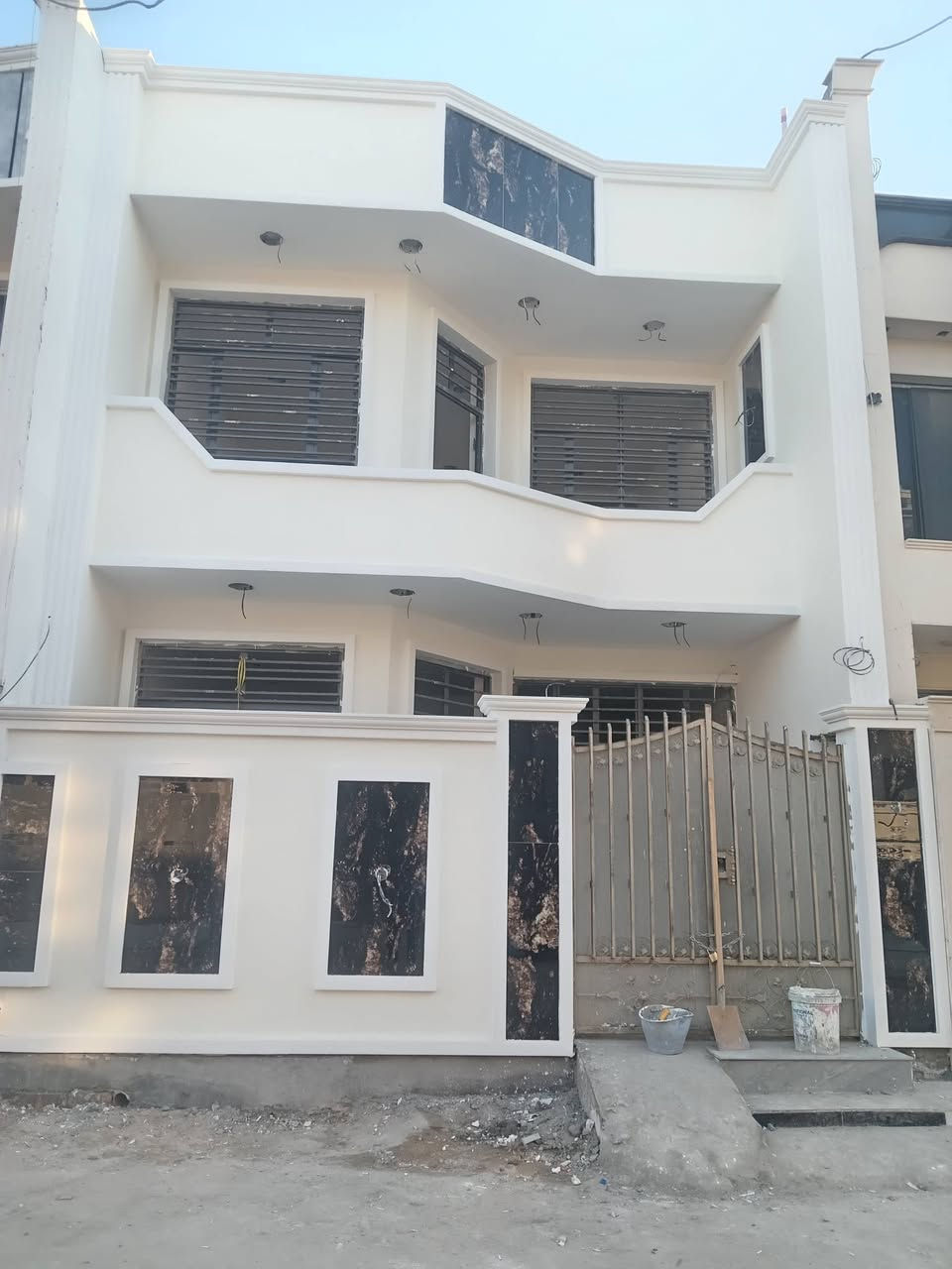 السلام وعليكم.. خلفه لبخ. تصفير. نثر. سقل. واجهات.
*********** 📞📞
