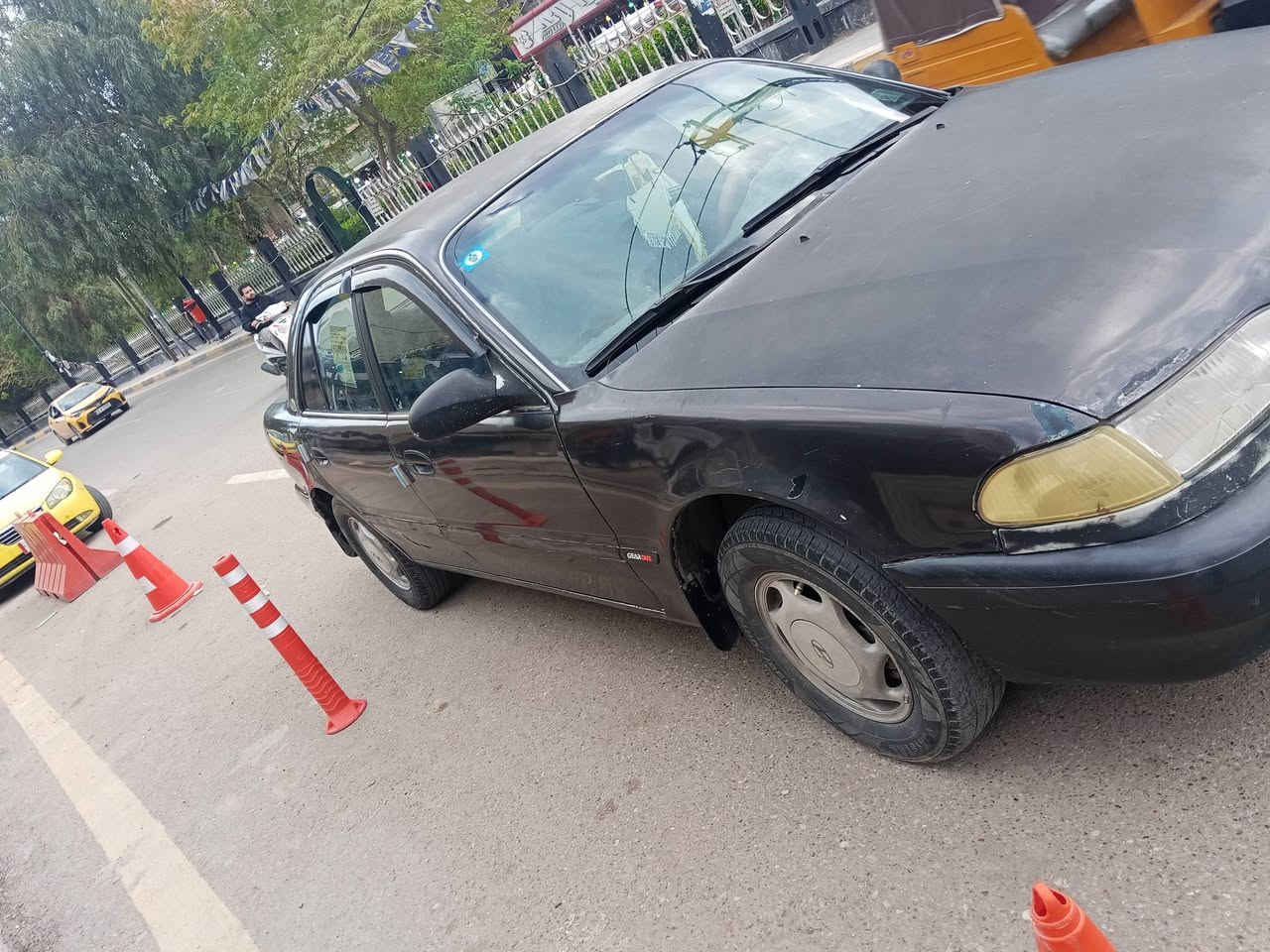 السلام عليكم اخواني الاعزاء سوناتا موديل 94 رقم بغداد دولي تحويل مباشر كير عادي مكينه 2000 حاويه اخوان سيارات صبغ حزام فقط والباقي مقفول كفاله عامه من اي حادث داخل السياره تبريد تدفئه فول مسجل شاشه كاميرا خلفيه اربع سماعات فول سنتر لوك ريمون صدر خلفي امام الفول اخوان السياره مال بيت الامانه خير من الله ترايك وين ما تحب السعر 46 وبيها مجال حق جيتك العنوان ديالى بعقوبه قرب مديريه المرور اتصل بالرقم وتدلل ***********
