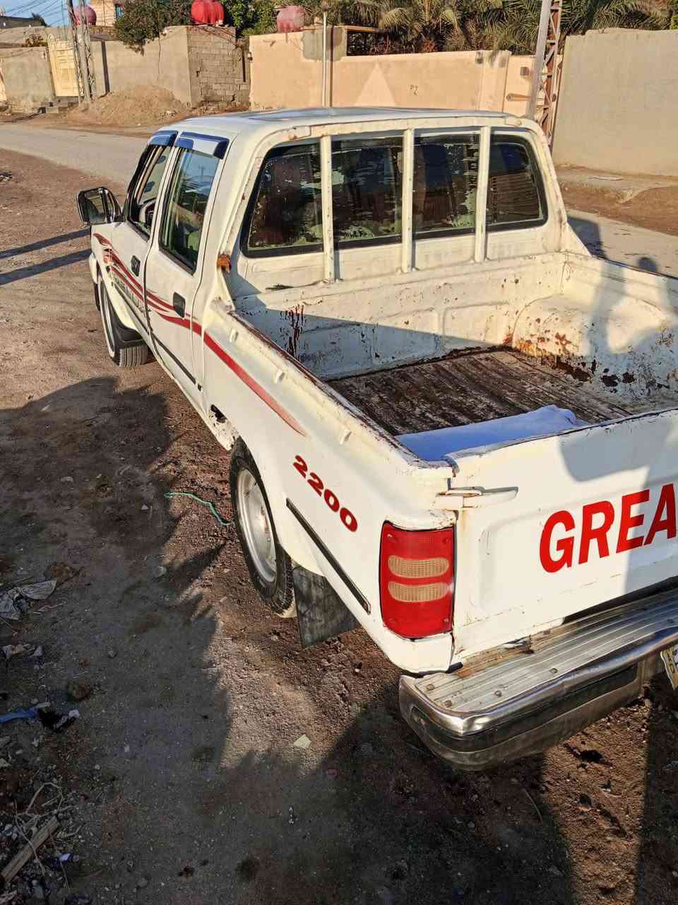 السلام عليكم بيكم دير موديل 2006 رقم كربلاء الاماني السيارة تخم تاير جديد ومحرك جديد السعر 33  الإمكان النجف الامشخاب ***********
