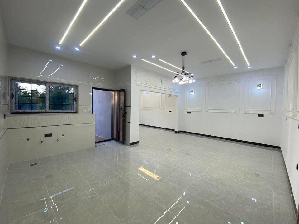 دار للبيع من طابقين بناء حديث مودرن فول طابو ملك صرف بأسم شخص واحد 
المساحة :- 125متر واجهة 7,5متـــر  
الموقع كركوك حي عدن على شارع 20 متر. أمامه حديقة 
لمعرفه المزيد يرجى الاتصال بالارقام

 للتواصل ***********
***********
بأمكانكم عرض عقارتكم لدينا سواء كانت #بيــع أو #إيجــار أو #أستثـمار ‏‎زبائننا الكرام بِكُم نَرتقي ونَتشرف بزيارتِكم ونَفتخر بخِدمتِكم

 مكتب عادل الونداوي للعقارات للاستثمار والتطوير العقاري معكم نحو الأفضل للإستفساريمكنكم مراسلة الصفحة شركة ونداوي كروب للإنشاءات والعقارات اسطنبول وفي بغداد وكركوك 

عنوان المكتب الفرع الاول(اسطنبول يوسف باشا قرب مول هستوريا )
 واتس 00905355896627

الفرع الثاني  ( كركوك حي الواسطي شارع السايدين الرئيسي قرب اسواق المتوكل
