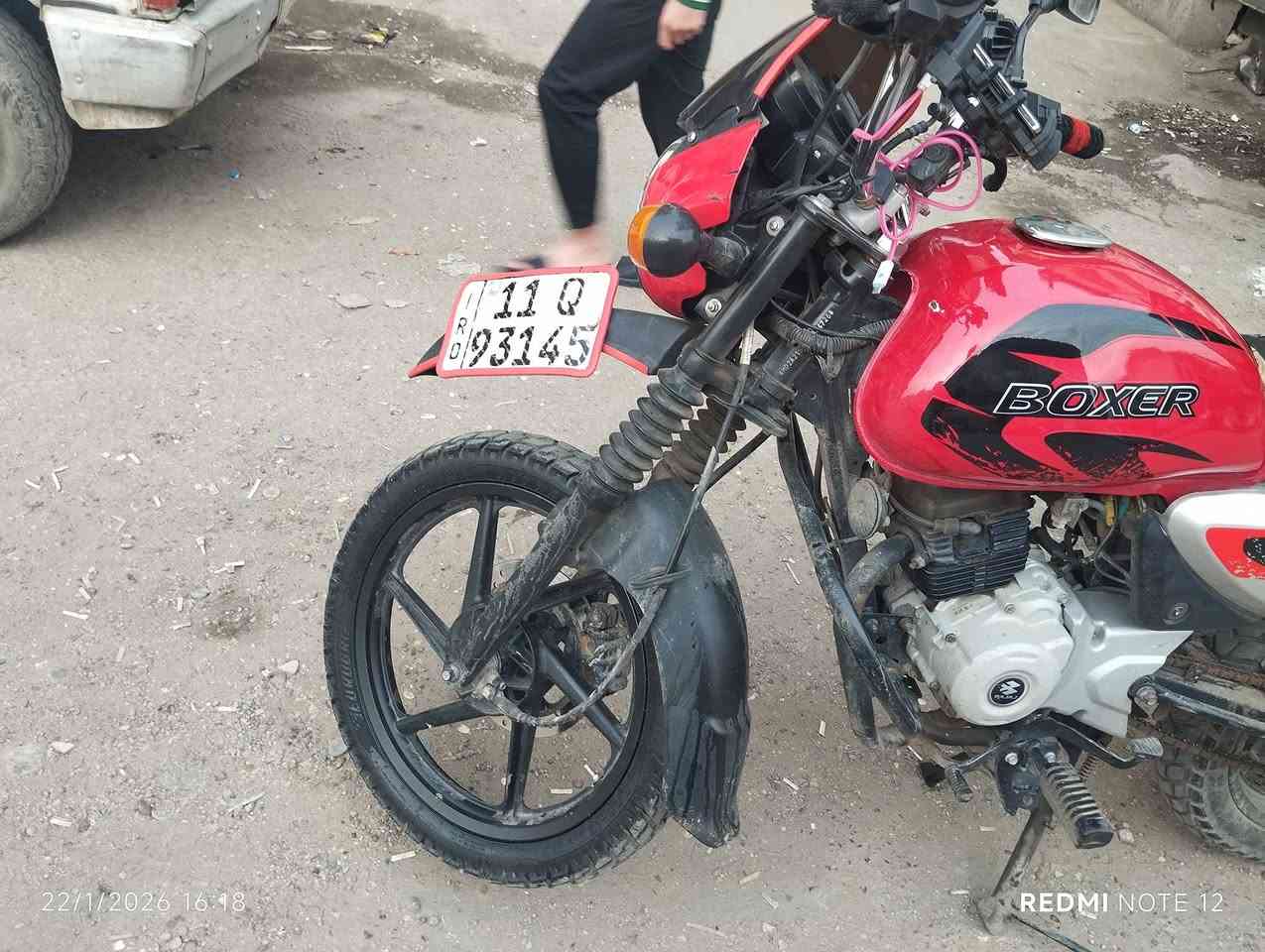 سلام عليكم للبيع بوكسر موديل ٢٣ بسمي تحويل ثاني يوم مكان بغداد شارع الكفاح السعر ٢٤٠٠ وبيه مجال الدراجه شغاله بس ما اعرف محركه شبي ابيعه كايمه رقمي ***********
