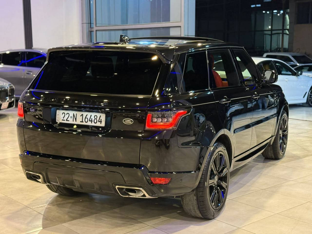 RANGE ROVER SPORT HSE 2022
انظف رانج روفر سبورت 2022 كلين تايتل للبيع

المحرك: 3.0 لتر 6 سلندر (Inline-6) مع تيربو ونظام Mild Hybrid.

* القوة: 355 حصان.

* العزم: حوالي 495 نيوتن متر.

* ناقل الحركة: أوتوماتيك 8 سرعات.

* نظام الدفع: AWD دفع رباعي دائم.

* الوقود: بنزين.

* التسارع 0-100 كم/س: تقريباً 6 ثوانٍ.

السيارة نظيفة جداً وبدون أي حادث أو ضرر ولا حتى شخط واحد بعدها بحالة الوكالة 

Electronic Air Suspension

Apple Carplay

نظام تعليق هوائي إلكتروني 

دوسات كهربائية

سستم اكزوز فخم

مواصفات HSE المعروفة

داخل أحمر جلد

مقاعد تدفئة وتبريد

بانوراما 

كاميرات 360 

نظام صوت Meridian

وبقية مواصفات الراحة والفخامة المعروفة بهالفئة

ماشية 80 ألف مايل فقط

وبيها سيرفس كامل من الوكالة بدون أي نقص أو صرف

السيارة وياها كتاب تظليل رسمي من مرور أربيل صالح لمدة سنة التظليل 80%

التحويل مباشر وسونار موجود

السيارة موجودة ببغداد او سليمانيه

السعر 48،000$
مع مجال حلو للشاري فقط بيع 
480 ورقة

للتواصل:
***********
