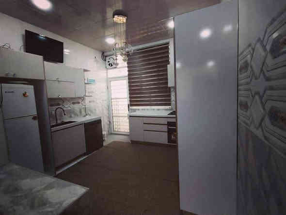 دار للبيع  150 م طابو زراعي  سند 25 اقرار محكمه 

الموقع شارع الصب مقابيل قريه الغدير عامود 327 يبعد عن الشارع 200 متر( قريب جداً عن الشارع)

يحتوي على غرفتين نوم كبار
صاله استقبال مطبخ
صحيات مكشوفه عدد 2
طابق الثاني مخزن

بناء جديد
درجه اولى طابوك جمهوري صب كونكريت اساس وسقف 

السعر 70 مليون وبي مجال

الاتصال على الرقم ***********
