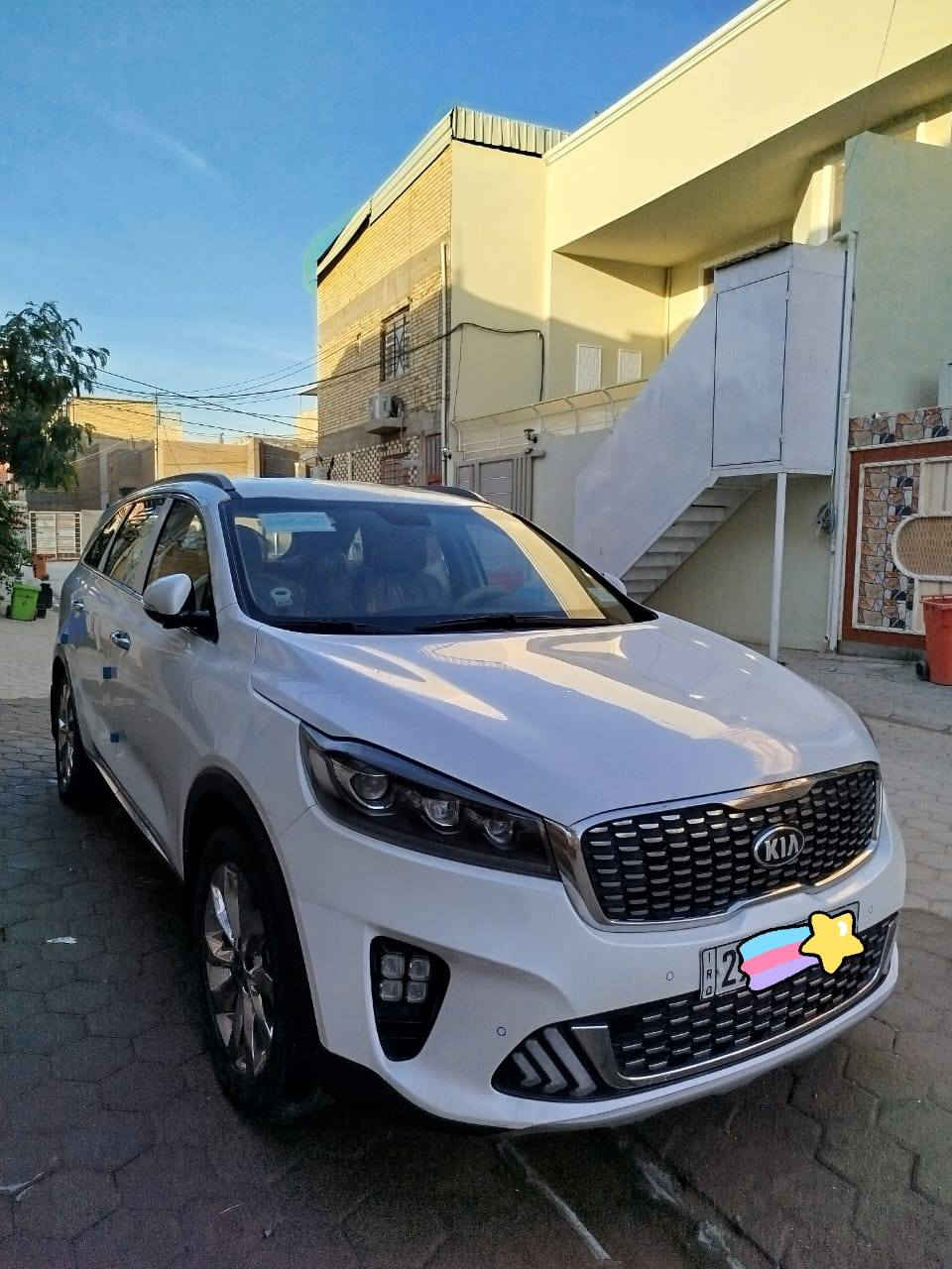 سلام عليكم
كيا سورنتو ٢٠١٨ شكل ٢٠٢٠ خليجي مكفوله عده بارد بالجاملغ الخلفي يم قبق البانزين والباب ورصعات بالباب والبنيد رقم واسط انكليزي
بسمي تحويل مباشر 
ماشية ( ١٥١ ) ألف كيلو
السعر ( ٢١٥ ) وبيها مجال
المواصفات 
--------------
- محرك ٦ سلندر ... ٧ راكب
- بصمة تشغيل  +  بصمة ابواب
- تبريد ٣ قطع
سايد بريك بالرجل
جنطه كهرباء
- اشارة مرأة جانبية + مري شفط
- نظام ترحيب
- حساسات امامية وخلفية
- كامرة خلفية دوارة
- كراسي امامية كهرباء 
-  الكراسي مخمل
- ثلاث انظمة قيادة( comfortable) + (Eco) + ( sport)
- ويل كب كروم بلادي ١٩ 
باقي المواصفات معروفة
مكان السيارة النجف 
للاتصال ***********
