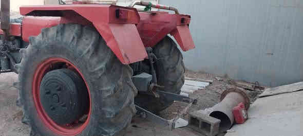 من رخصة الادمن المحترم
عنتر للبيع بدون رقم موديل 90 
مكينه نضيفه باور ستيرن دنفص تخم ثكالات 
تايرات تخم مكينه حلوه ونضيفه وجاهزه للعمل 
الاستفسار *********** واسط ناحيه شيخ سعد
