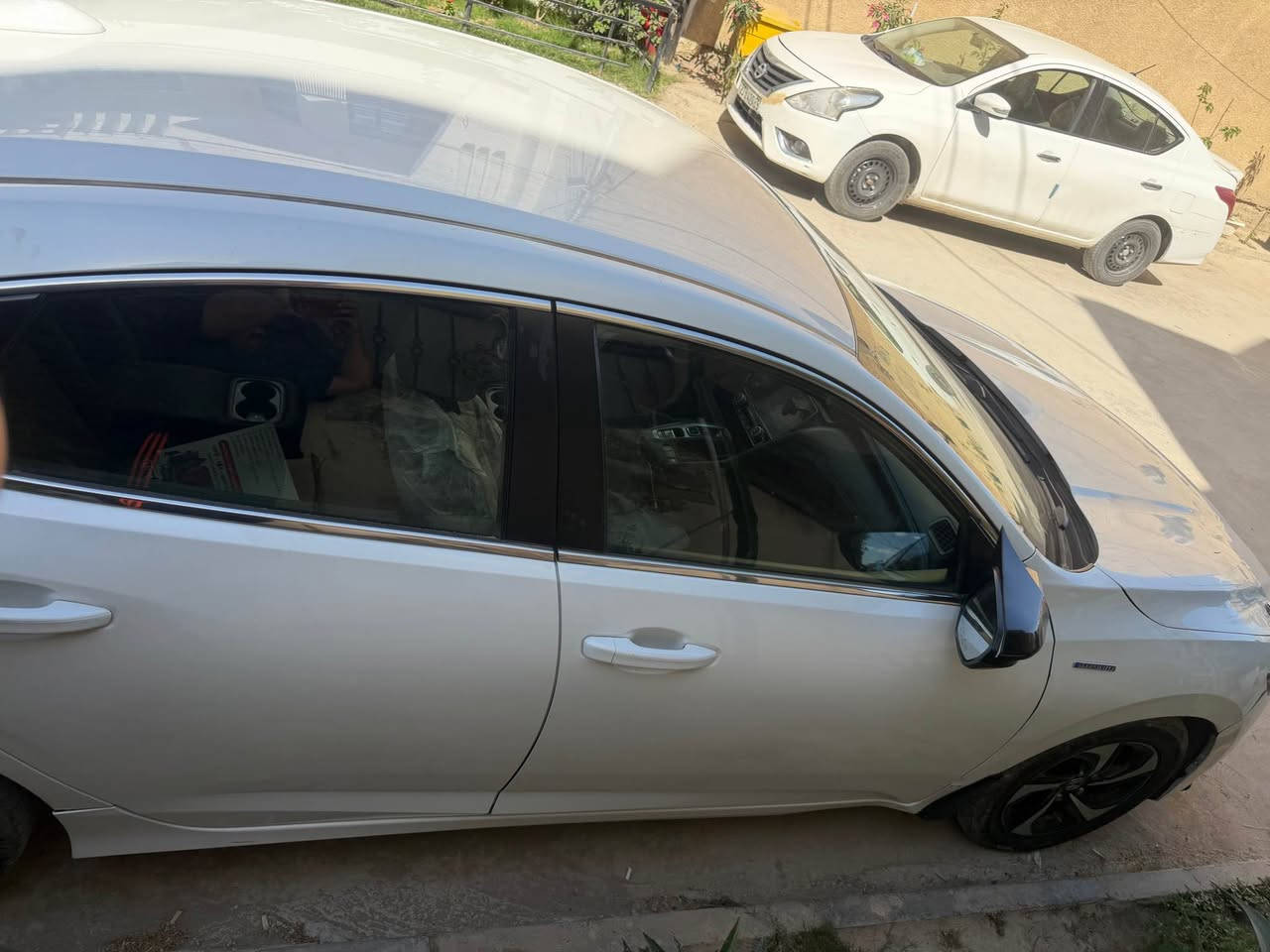 السلام عليكم ورحمه الله

هوندا انسايت 2022 هايبرد

فئه EX

محرك 1500 هايبرد اقتصادي

151 hp

تفويله تمشيك فوك 850 كيلو حسب دوستك

كير دكم

كير Electric cvt

كاميرا خلفيه

٣ وضعيات للكامره الخلفية

كاميرا جانبيه

رادار امامي

مثبت سرعه

شاشه جبيره

تدعم ابل كار بلاي اندرويد اوتو

اتجاهات ع عداد تطلع

تحكم ستيرن جهتين

[]

السياره ماشيه 108k
اقتصاديه وحلوه معروفه شنو الانسايت حادث السياره لا ماثر  مثل ما موضح بل صوره ع بطاريات لا عله منضومه الهايبرد  السياره   دعاميه 
وصار بيها حادث جوه قبق البانزين هنا بل عراق  
السعر 130
للبيع او مروس حسب القناعه 

مكاني بغداد بغداد, العراق


**إذا كنت صاحب هذا الإعلان وتريد حذفه لأي سبب، رجاءا أرسل رسالة إلى الدعم الفني**