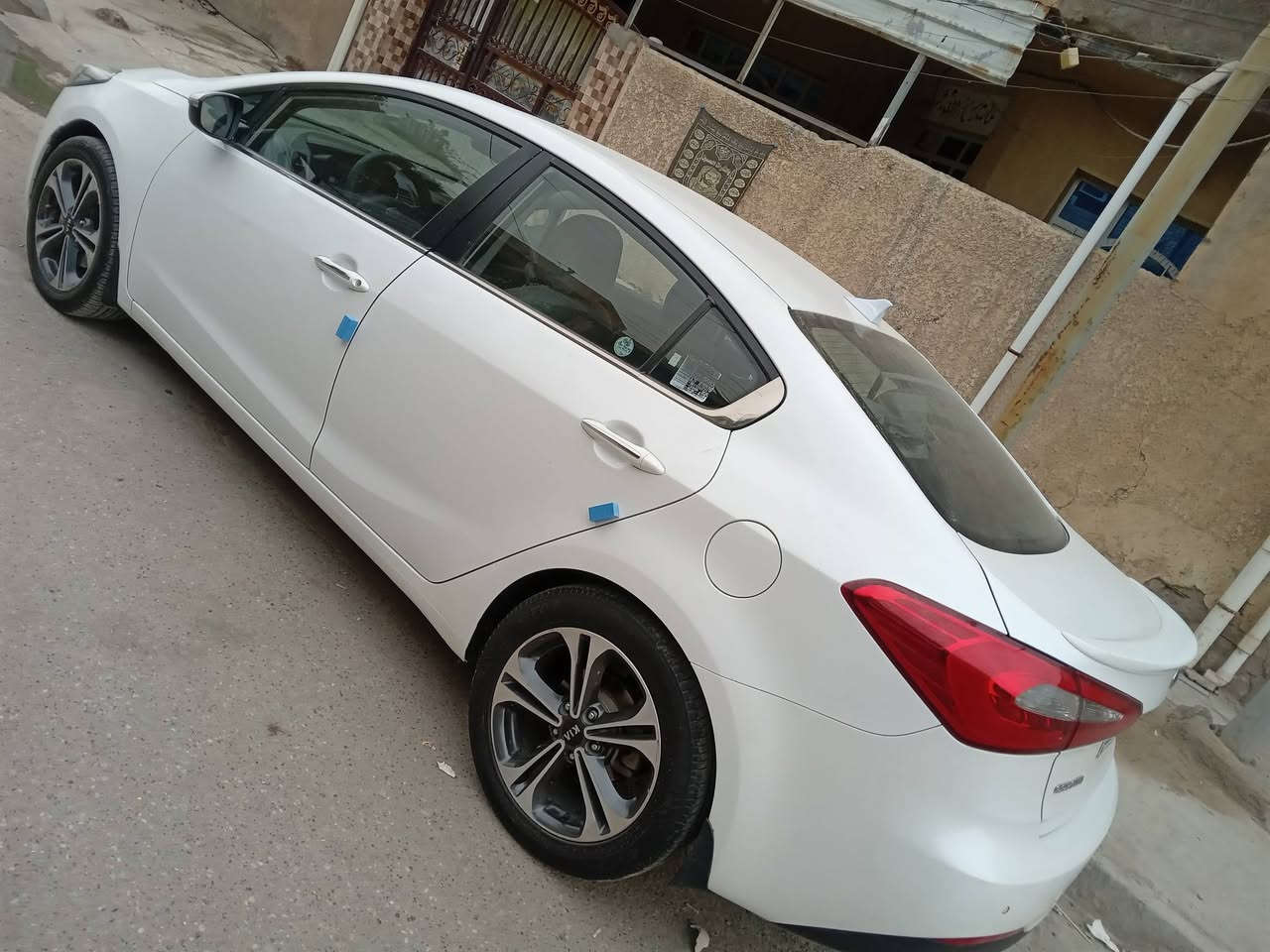 السلام عليكم سيراتو 2014 رقم اربيل بأسم عربي سكن بغداد 
السعر 118 السونار مرفوق بل منشور العنوان بغداد 
***********
