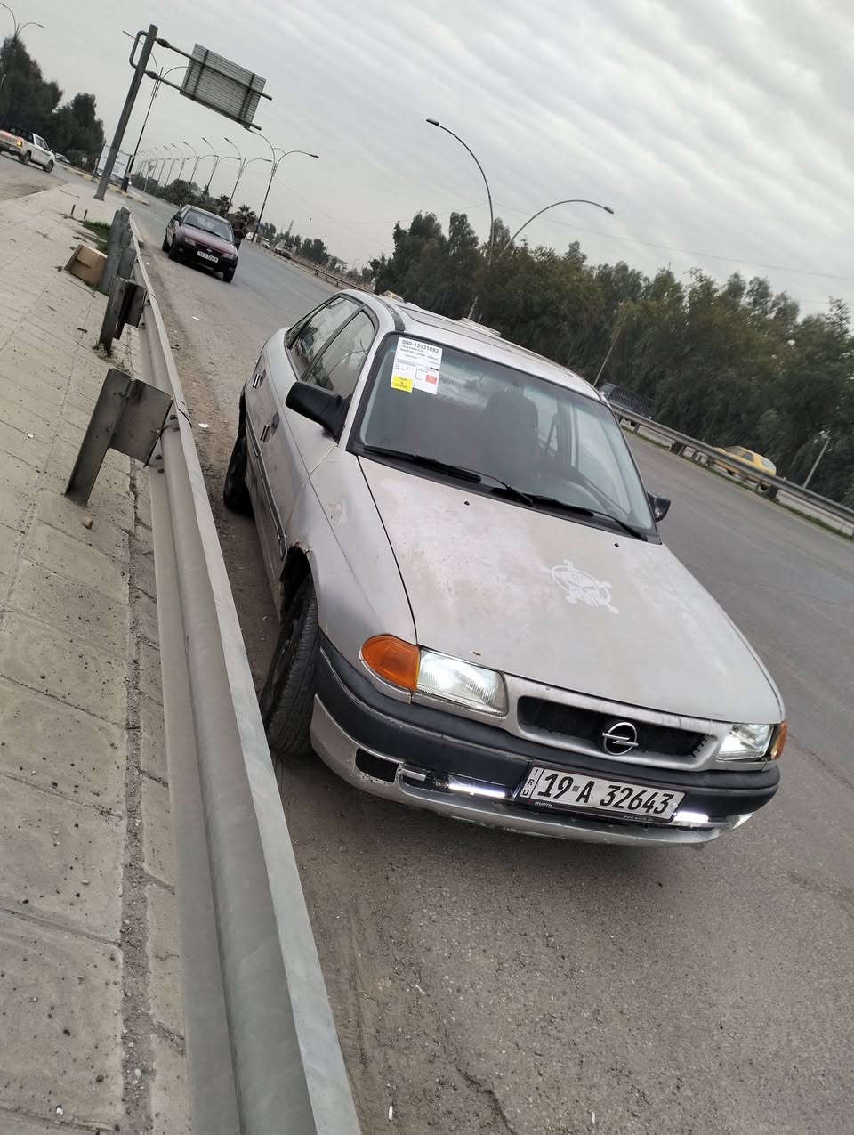 استرا رقم كربلاء مشروع وطني
حجم 16
كيى مكينه شرط 
وايرمنيه شغاله شرعيها بالموصل السياره شرط التحويل 
السعر 25بيها مجال 
***********غير موجود بالفيس
