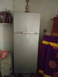 ثلاجه • للبيع • بيه مجال