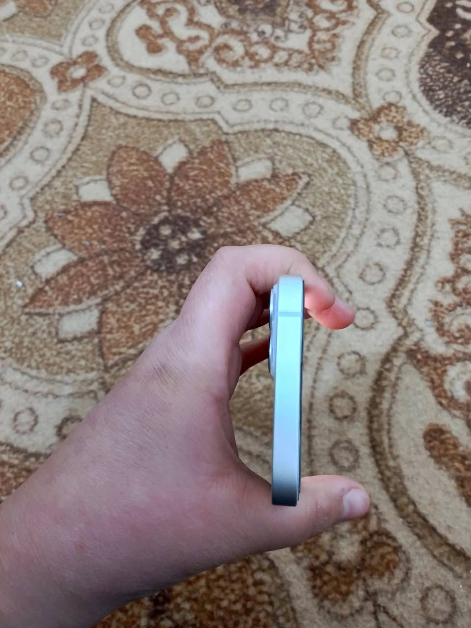 ايفون 13 العادي لبيع الجهاز نضيف صار شهر من مشتري 
ذاكره 128 بطاريه 97 كل ملحقاته موجوده مكاني الناصريه مركز سوك الثوره السعر 500قفل
رقمي التواصل واتساب ***********
#الجميع
