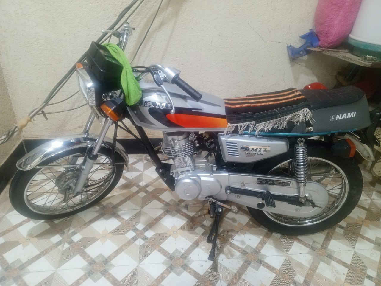 سلامن عليكم دراجه للبيع بدون اوراق السعر 700وبيه مجال المكان بلعماره بحي العسكري  بدوانم يم مدرسة الحشد وهاذه الرقم ***********رجائن المو شراي لا يراسل خاص
