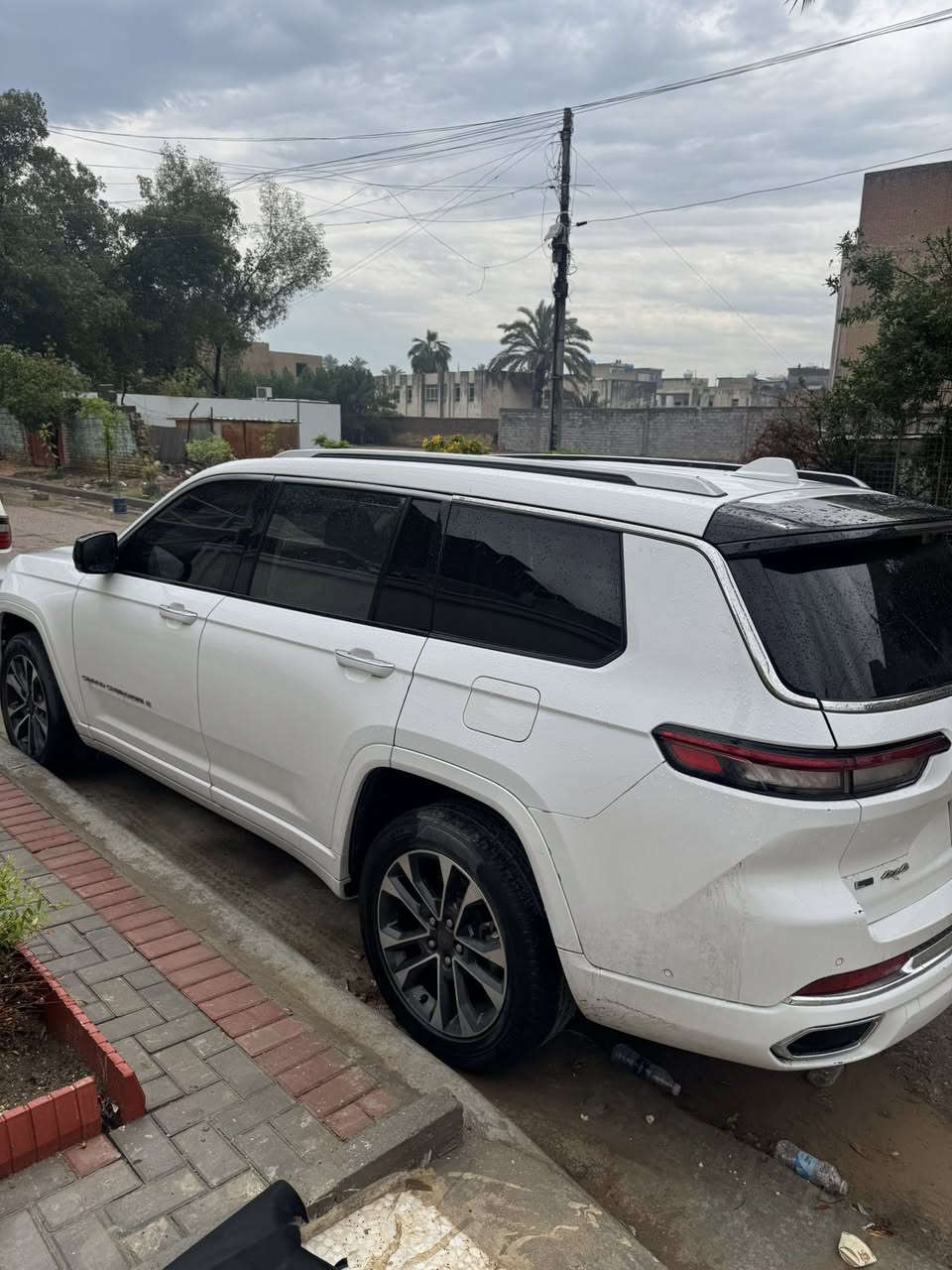 جيب  كراند شيروكي  لمتد  بلس  فول  الفول بيع مستعجل 
مواصفات  سومت  كل  تفاصيلهه مميزه  عن  باقي السيارات  فريده  من  نوعهه   تقرير  سرقه 
موديل  2022  
ابيض
ويل 20
بانوراما
دخول بصمه ذكي  عدد    2
ترحيب  اضائه 4 يدات ضوء  ومرايه  ضوء  مثل السومنت  عند  الاقتراب  من  السياره  بعد مترين 👉
بردات  بلاديه  خلفيه  👉
بانوراما  سقف
داخل  بيج
حساس  امامي
حساس  خلفي
اوتو بارك  اصطفاف  ذاتي
لايت زنون
مري  شفط   👉
شاحن موبايل بلادي
ترحيب اضائه  مري
كشنات  قلاب  كهرباء  كل  الكراسي  👉
7  كامرات   كل  السياره  محيطيه  وداخليه ووسطيه 
كامرات  مري ذكي
مرايه داخليه وسطيه  بلادي  شاشه وكامره   👉
شاشه  وسطيه  كبيره 
سماعات   ماكنتووووووووووش  كل  السياره   👉
ويل  كب  اوفر  لاند  حجم  20  
5  👉  بصمات  دخول  كل  الابواب تفتيح وتقفيل 😱
اضائه  يدات  عند  فتح السنتر والمري في بطن اليدات
داخل  متعدد  الالوان  5  الوان  اضائه  داخليه 
حاله  الحداديه  والميكانيك  جديده  جدآ   
السياره  👉للبيع  فقط   للبيع  فقط   للبيع  فقط 👉
السعر 28000   وبيهه  مجال  للشراي
***********  
***********
