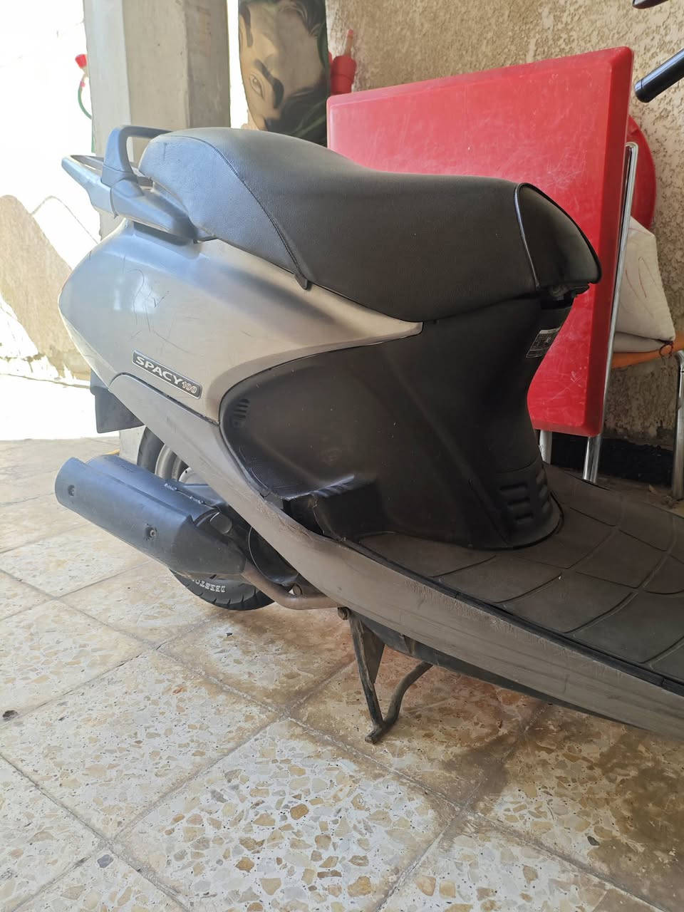 سلام عليكم دراجه سبيسي ياباني للبيع دراجه نضيفه للتواصل *********** او واتساب باقي التفاصيل سعر المطلوب بيهة 500 وبيهة مجال حك الجيه وتدللون
