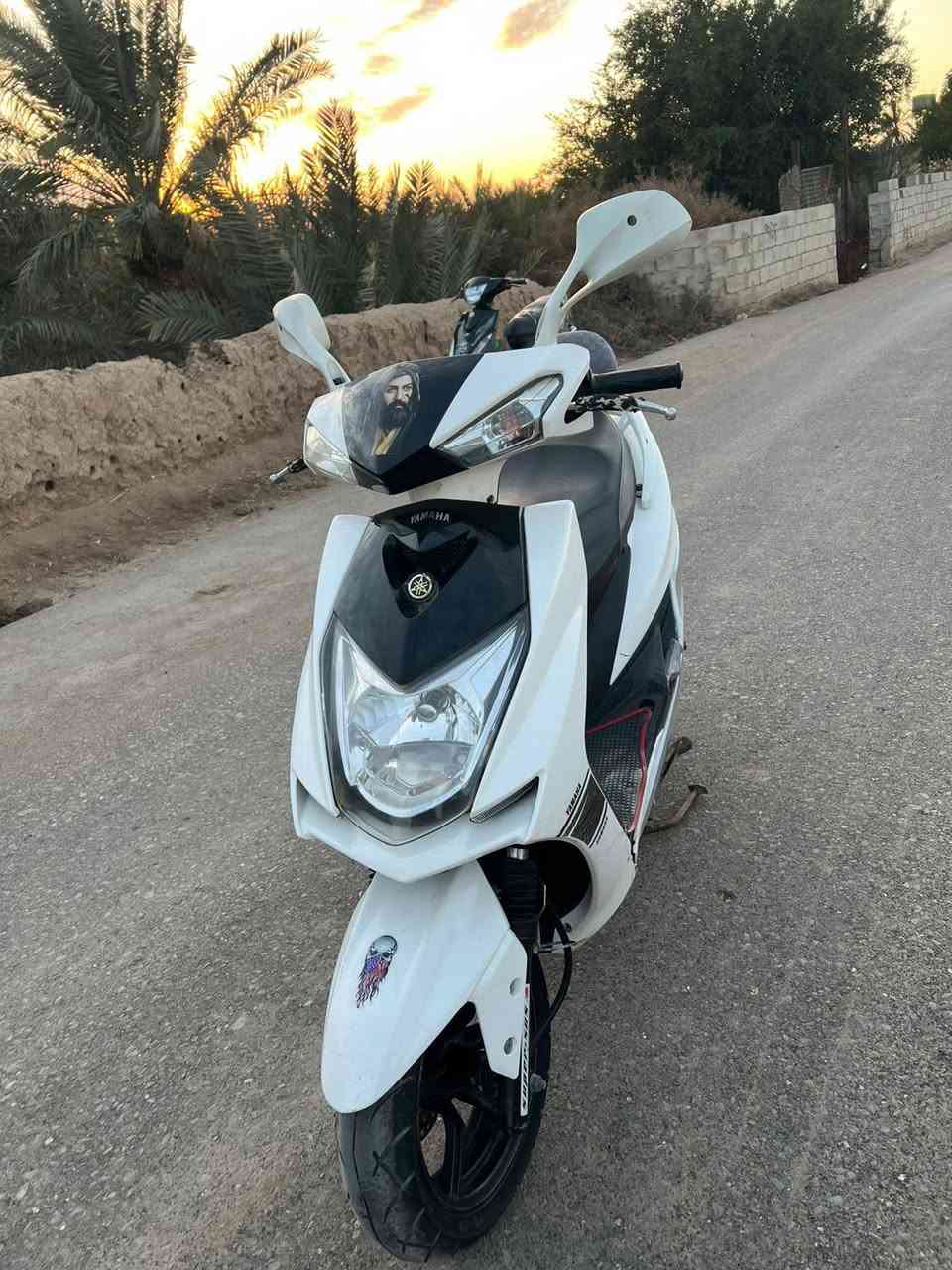 سلام عليكم دراجه للبيع سكنس ياباني شمعه دراجه نضيفه فول مواصفات مخرج شاحنه وتشقيل عن بعد بصما دراجه اربع ولفات ابلاد مكان معمل ورق شمعه زريجي سعر 800  او بيهه مجال قليل هاذ رقمي للستفسار***********
