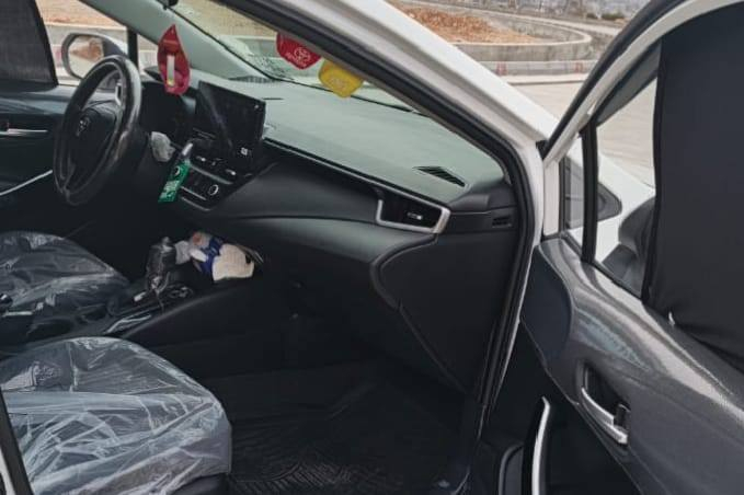 تۆیۆتا کرۆلا 2024 مواسەفات هایبێرد 
سەیارەکە بەناوی خۆمەوەیە 
نزیک1000هەزار ڕۆشتوە
گیرومەکینە بەشەرت 
 زۆربەجوانی پاکی ماوە 
هیچ خەلەلیکی تیدا نییە 

سعر لە کۆمێنت داوابکە ڕاستەخۆ بۆت دیت 📩 

 کامل جوانکاری بۆکراوە سەیارەکە بۆیاخ ساردی نیە 

ژمارەی خاوەنی 
***********
