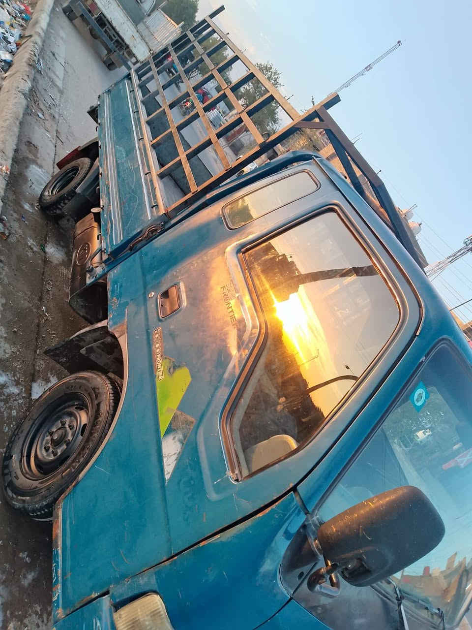 السلام عليكم
كيا فونتيره للبيع 
موديل 1997
مكفوله بدون صبغ ولا ضربه 
مكينه أو كير أو شاصي مكفول 
المكان بغداد العبيدي 
رقم الهاتف ***********
